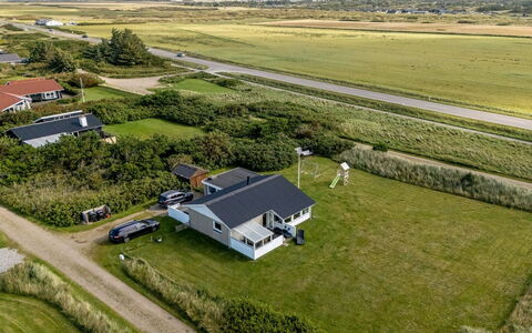 Hejdi - 650M from the Sea: Zona Residenziale, Casa, Tetto, Plain, Casa, Paesaggio, Lotto, Visione Globale, Area Rurale, Insediamento Umano