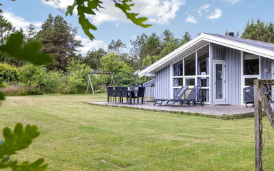 Tabithe - 500M from the Sea