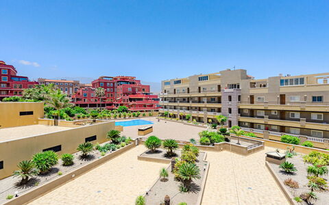 La Perla: Pianta, Cielo, Costruzione, Urban Design, Condominio, Quartiere, Zona Residenziale, Casa, Tempo Libero, Immobiliare