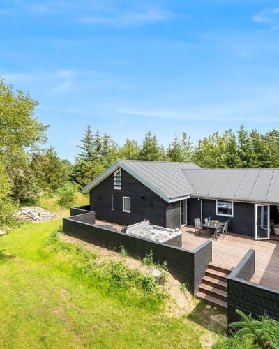 Baggi - 900M from the Sea