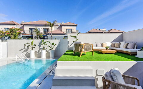 Meloneras Hills 16: Piscina, Casa, Materiale Composito, Ricorrere, Estate, Eco Hotel, Villa, Balcone, Cortile, Landscaping