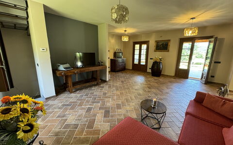 Casa Viviani: Mobilia, Cornice, Sedia, Costruzione, Legna, Finestra, Illuminazione, Tavolo, Architettura, Soggiorno