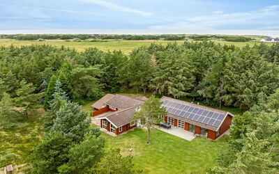 Aisling - 700M from the Sea
