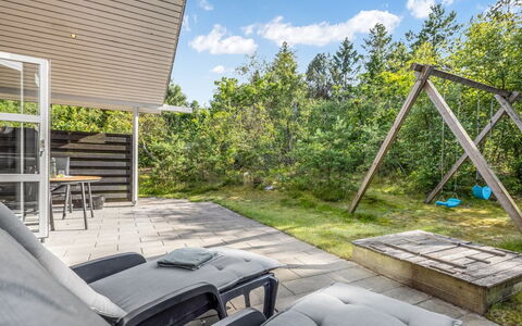 Brunetta - 350M from the Sea: Legna, Casa, Portico, Deck, Latifoglie, Tetto, Color Legno, Pavimento In Legno, Eco Hotel
