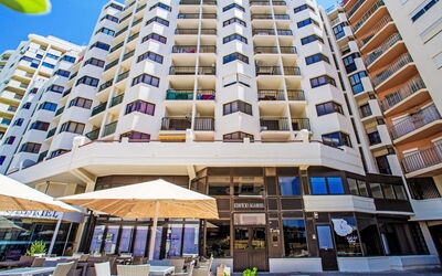 Excellent Seafront & Seaview