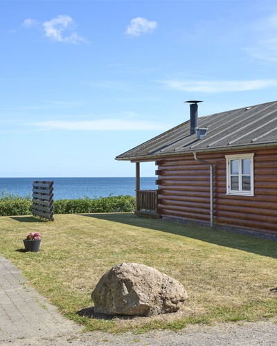 Stille - 10M from the Sea