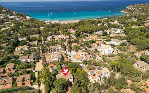 Approdo: Cielo, Acqua, Giorno, Costruzione, Proprietà, Pianta, Albero, Vegetazione, Costiera E Morfologie Oceanic, Urban Design