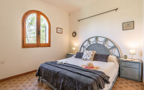 Approdo: Mobilia, Costruzione, Proprietà, Finestra, Comfort, Legna, Cabinetry, Interior Design, Tessile, Illuminazione