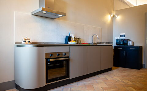 Appartamento Vagnucci: Cabinetry, Controsoffitto, Costruzione, Cucina Stufa, Cucina, Legna, Elettrodomestico Da Cucina, Illuminazione, Elettrodomestico, Interior Design