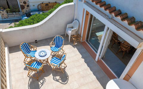 La Racona: Piscina, Zona Residenziale, Condominio, Appartamento, Ricorrere, Estate, Shade, Villa, Hacienda, Dimora