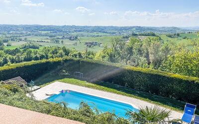Portacomaro 200: Blu, Piscina, Tempo Libero, Landscaping, Eco Hotel, Giardino, Ricorrere, Villa, Backyard, Terme