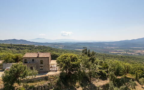 Oasi di Benessere Bio: Cielo, Comunita 'Impianto, Pianta, Montagna, Nube, Costruzione, Lotto, Finestra, Albero, Highland