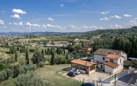 Villacolle 1, Poggio a Caiano, Hot Tub, Wifi, Ac: Cielo, Nube, Giorno, Ecoregione, Ruota, Montagna, Albero, Lotto, Paesaggio Naturale, Costruzione