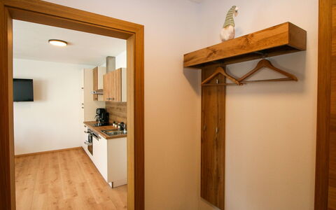 Ferienwohnung Selina: Specchio, Legna, Interior Design, Pianta Della Casa, Costruzione, Pavimento, Pavimentazione, Casa, Color Legno