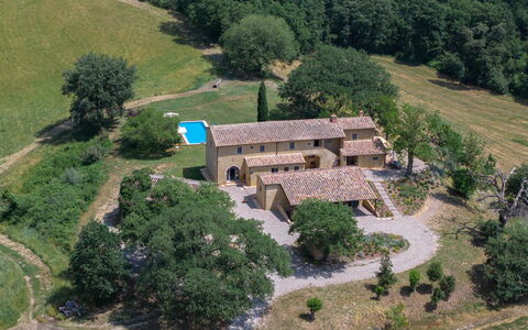 Villa Aiale: Costruzione, Casa, Casa, Zona Residenziale, Tetto, Estate, Villetta, Architettura, Agriturismo, Paesaggio
