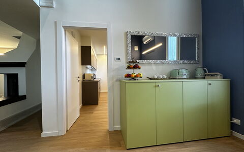 Villapronti: Cabinetry, Controsoffitto, Costruzione, Interior Design, Legna, Pavimentazione, Pavimento, Cucina, Pianta Della Casa, Latifoglie