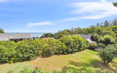 Makrina - 150M from the Sea: Verde, Vegetazione, Arbusto, Comunita 'Impianto, Casa, Villetta, Estate, Giardino, Landscaping