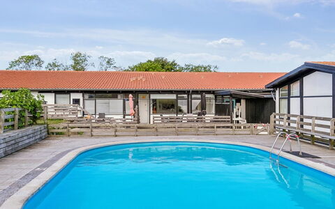 Effy - 300M from the Sea: Casa, Casa, Porta, Tetto, Villetta, Estate, Giardino, Shade, Raccordo, Cortile