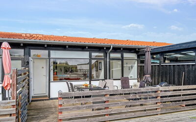 Effy - 300M from the Sea