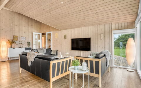 Imke - 1Km from the Sea: Legna, Pavimentazione, Pavimento In Legno, Interior Design, Soffitto, Pavimento, Casa, Mobilia, Latifoglie, Soggiorno