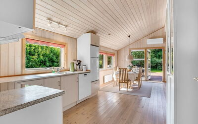 Arnsten - 900M from the Sea