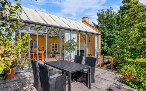 Huno - 2Km from the Sea: Arbusto, Tetto, Villetta, Casa, Lotto, Porta, Portico, Giardino, Estate
