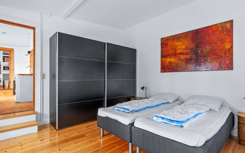 Huno - 2Km from the Sea: Pavimentazione, Pavimento, Legna, Interior Design, Mobilia, Pavimento In Legno, Soffitto, Letto, Camera Da Letto, Camera