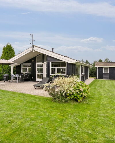 Eljena - 700M from the Sea