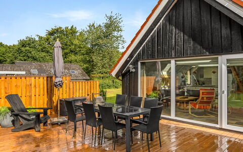 Diderik - 30Km from the Sea: Tetto, Casa, Casa, Villetta, Porta, Raccordo, Deck, Portico, Plank, Latifoglie
