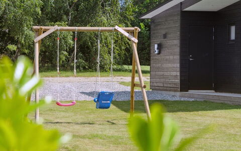 Gertraude - 800M from the Sea: Legna, Giardino, Prato, Backyard, Edifici Giardino, Shade, Landscaping, Latifoglie, Cortile, Color Legno