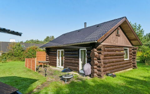 Barni - 7Km from the Sea: Casa, Tetto, Casa, Villetta, Capannone, Edifici Giardino, Raccordo, Cortile, Log Cabin, Capanna
