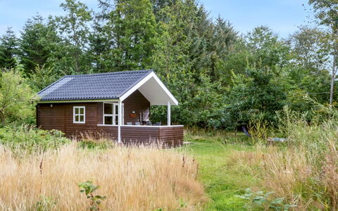 Unge - 2.9Km from the Sea: 