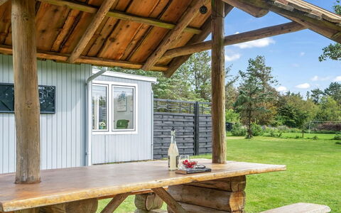 Gisella - 900M from the Sea: Legna, Portico, Villetta, Latifoglie, Shade, Plank, Edifici Giardino, Deck, Log Cabin, Color Legno