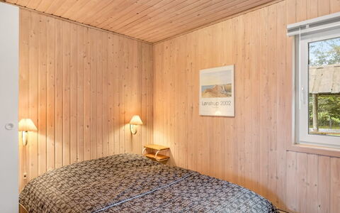 Gisella - 900M from the Sea: Camera Da Letto, Interior Design, Legna, Letto, Pavimentazione, Pavimento, Soffitto, Lenzuolo, Camera, Bedding
