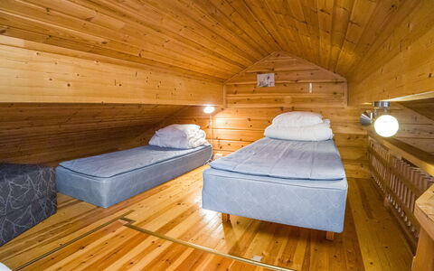 Operomukka 5: Villetta, Casa, Casa, Edifici Giardino, Raccordo, Log Cabin, Agriturismo, Estate, Capannone, Cortile