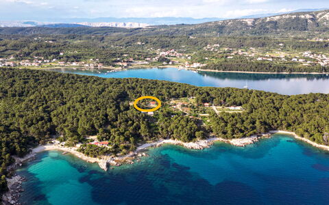 Dundo House: Nube, Cielo, Montagna, Pianta, Ecoregione, Paesaggio Naturale, Albero, Erba, Highland, Biome