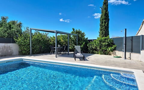 Nancy: Blu, Piscina, Materiale Composito, Ricorrere, Mobili Da Esterno, Shade, Eco Hotel, Giochi D'Acqua, Piastrella, Landscaping