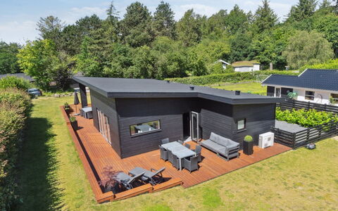 Thorkjell - 350M from the Sea: Legna, Casa, Portico, Deck, Latifoglie, Tetto, Color Legno, Pavimento In Legno, Eco Hotel