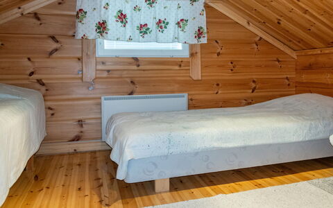 Mansikkaranta 3, Osittain Esteetön: Legna, Pavimento, Pavimentazione, Camera Da Letto, Interior Design, Mobilia, Letto, Soffitto, Lenzuolo, Camera