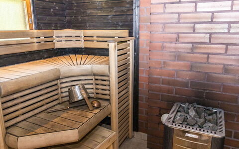 Kesäranta: Legna, Pavimentazione, Pavimento, Mobilia, Pavimento In Legno, Interior Design, Letto A Castello, Camera, Color Legno, Latifoglie