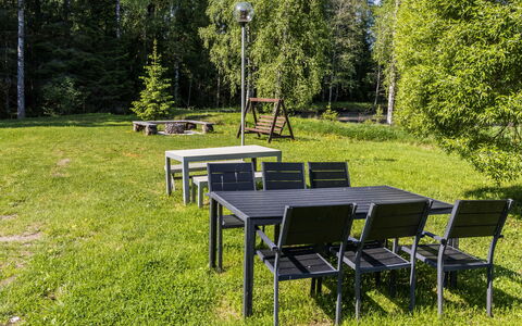Huvila 22: Albero, Banca, Casa, Villetta, Lago, Stagno, Foresta, Log Cabin