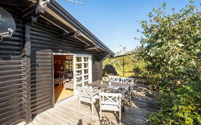 Christl - 500M from the Sea