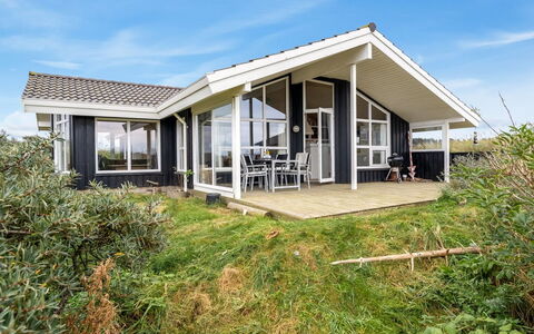 Udder - 250M from the Sea: Villetta, Estate