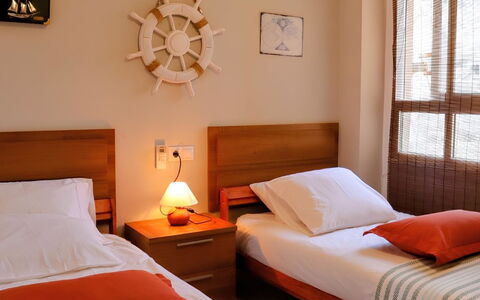 El Pinar de San Ginés: Mobilia, Interior Design, Parete, Legna, Pavimentazione, Camera Da Letto, Letto, Pavimento, Camera, Tessile