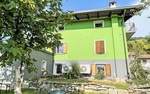 Delle Maschere: Pianta, Costruzione, Proprietà, Finestra, Cielo, Casa, Albero, Lotto, Erba, Zona Residenziale