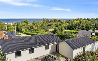 Eliana - 300M from the Sea