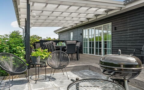 Thala - 500M from the Sea: Mobili Da Esterno, Tavolo Esterno, Shade, Terrazza, Deck, Sedia, Giardino, Design, Pergola, Struttura Esterna
