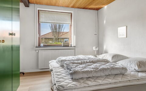 Natalija - 700M from the Sea: Legna, Interior Design, Camera Da Letto, Soffitto, Letto, Pavimentazione, Pavimento, Lenzuolo, Mobilia, Bedding