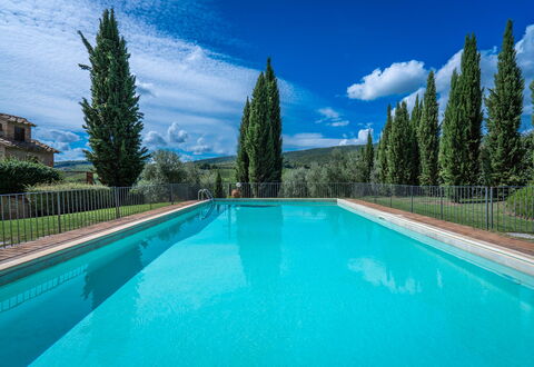 La Tesa Country House With Pool S. Gimignano: Blu, Piscina, Eco Hotel, Landscaping, Hacienda, Sempreverde, Larice, Villa