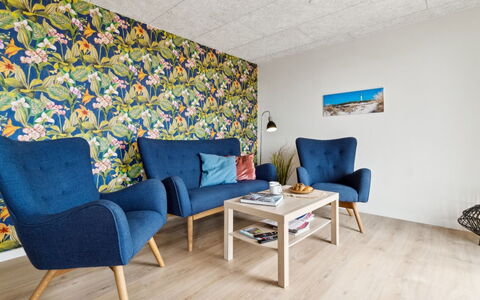 Rico - 50M from the Sea: Mobilia, Pavimentazione, Interior Design, Pavimento, Soggiorno, Casa, Sedia, Appartamento, Camera, Tavolino Da Caffè